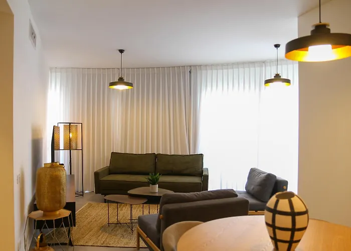Almogim Avenue Family Apartment By Hashdera Eilat