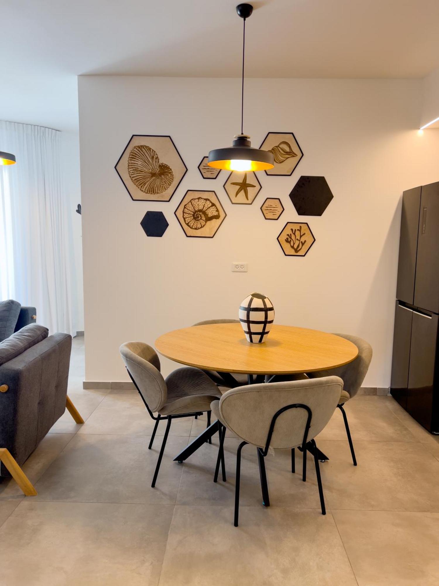 Almogim Avenue Family By Hashdera * אילת