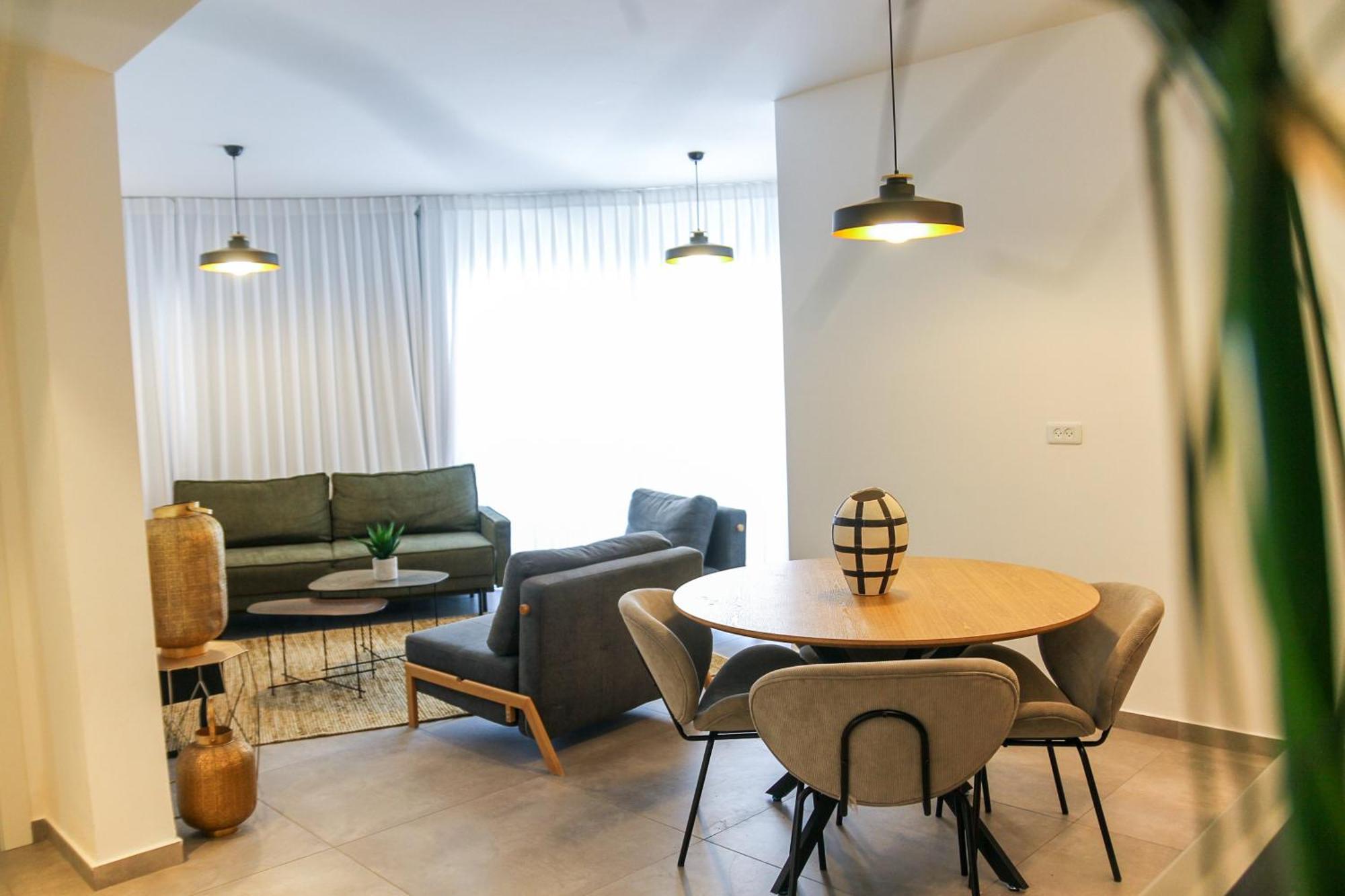 Almogim Avenue Family By Hashdera * אילת